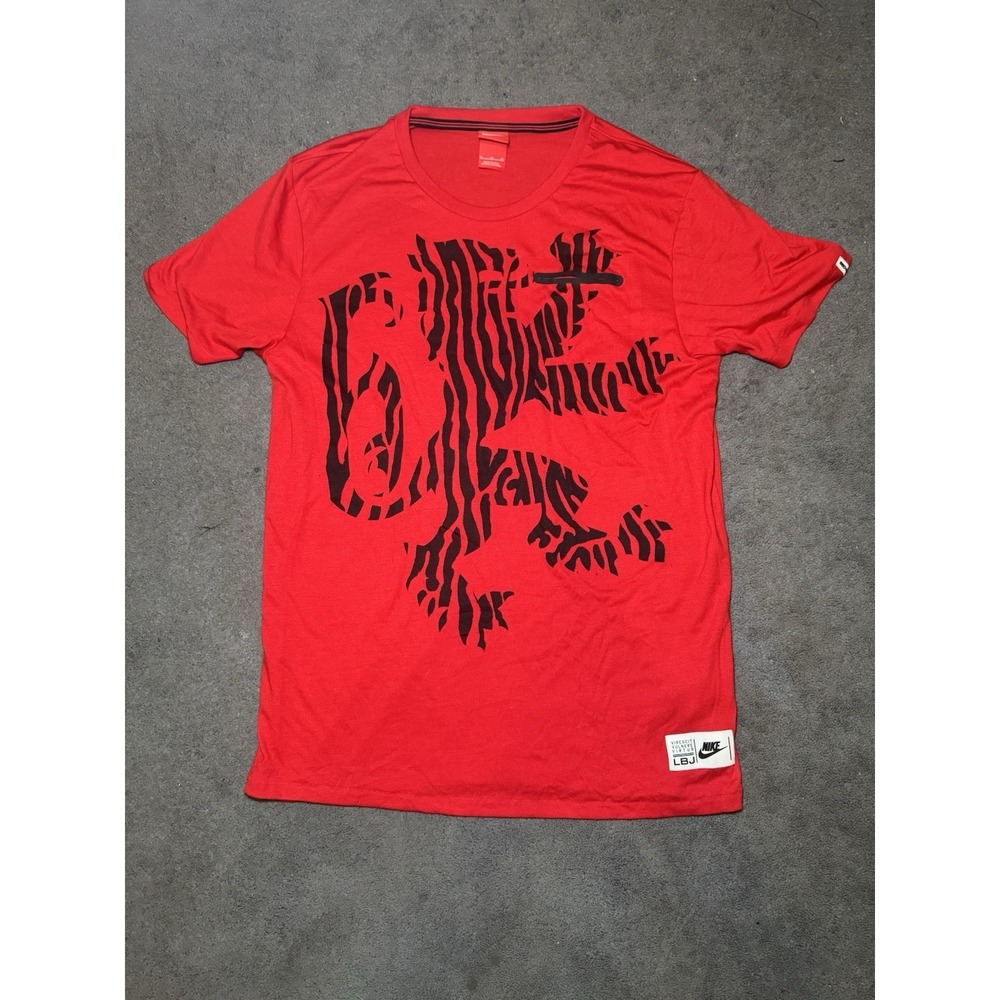 Nike LeBron James‎ LBJ Graphic T Shirt Mens XL Red Virtus 330  Basketball Tee